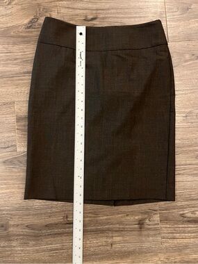 EXPRESS Pencil Skirt - Brown 
EXPRESS DESIGN STUDIO